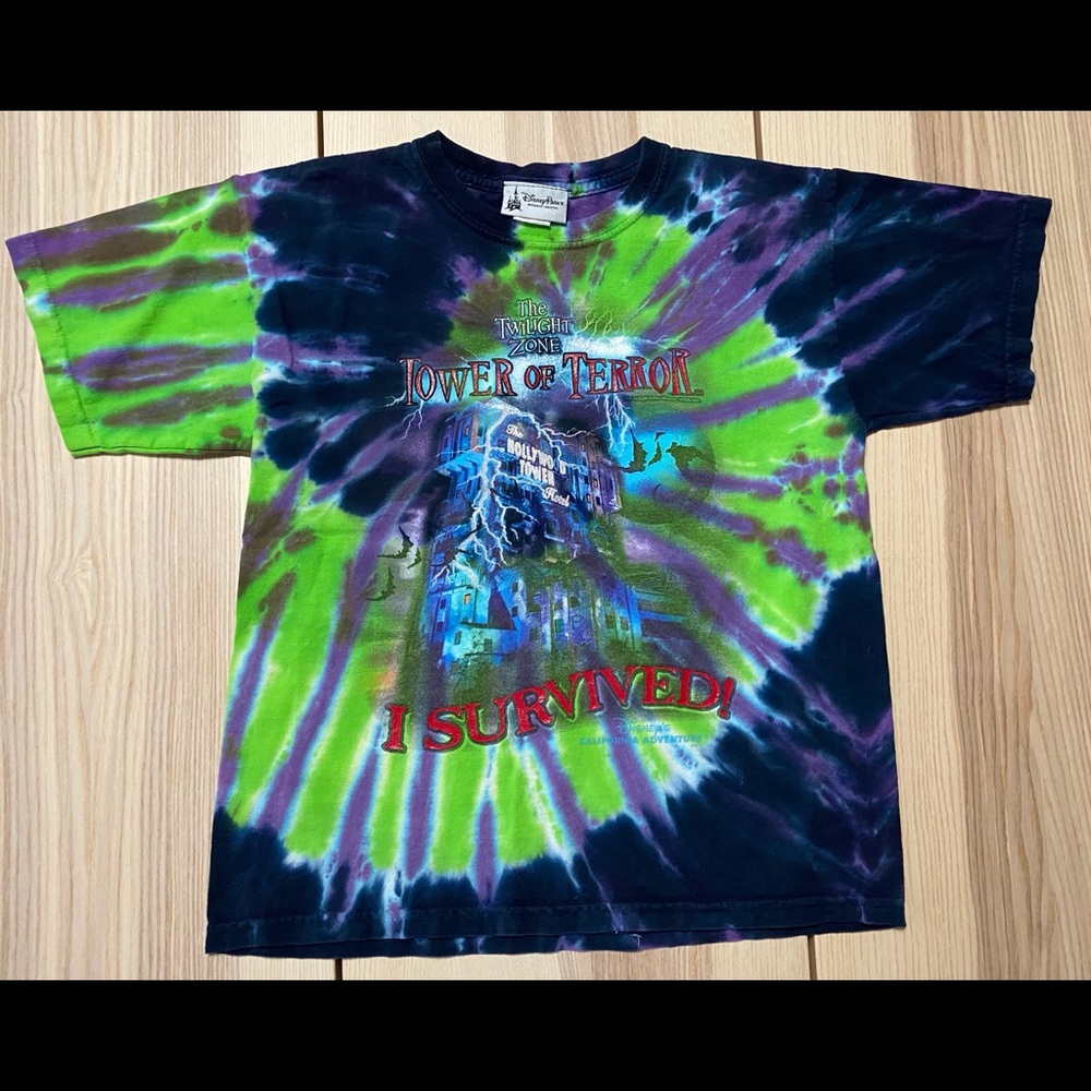 🛑SOLD🛑 Vtg Disneyland Tie Dye Tower Of Terror